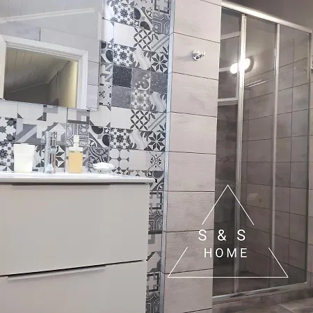 Semesterbostad S&s *