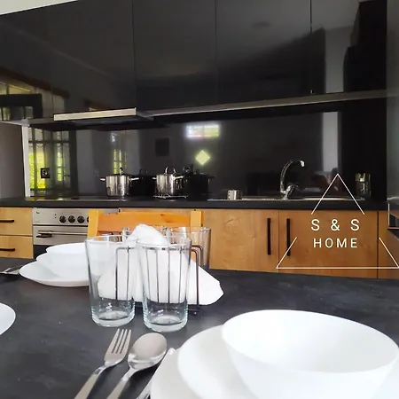 S&s 度假居 Petalídhion